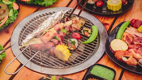 Kachu Buffet Nướng 99k là một trong những quán ăn vặt Bạc Liêu đông khách nhất.